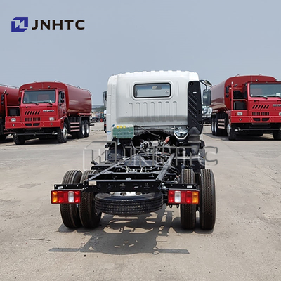Sinotruck Howo 4x2 5 tonnellate 8 tonnellate di carico leggero/dump truck Chassis Diesel Fuel Euro 2 Emissione Volante sinistro