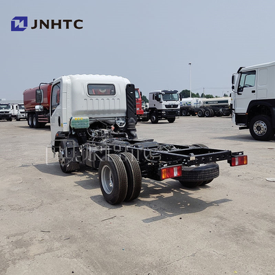 Sinotruck Howo 4x2 5 tonnellate 8 tonnellate di carico leggero/dump truck Chassis Diesel Fuel Euro 2 Emissione Volante sinistro
