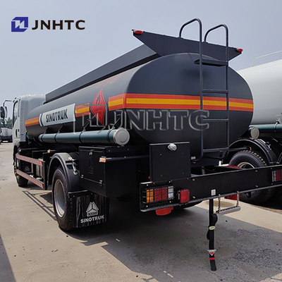 HOWO 4 000 litri 5 000 litri Cisterna di carburante 5 tonnellate di carburante Cisterna di distribuzione