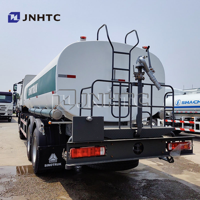 HOWO 6X4 300HP 10000L camion di irrigazione per l'ammodernamento del paesaggio