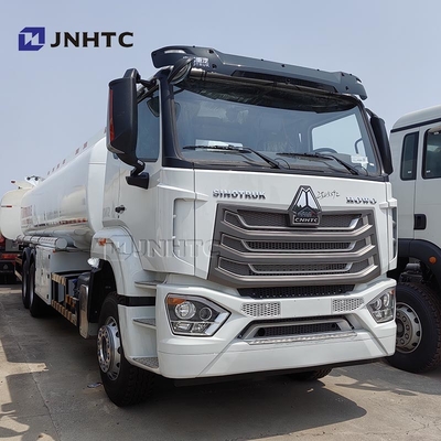 Howo NX Camion petrolifero 6X4 380 CV 30000 litri Camion per il trasporto di liquidi infiammabili