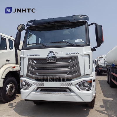Howo NX Camion petrolifero 6X4 380 CV 30000 litri Camion per il trasporto di liquidi infiammabili