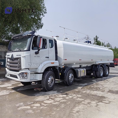 Howo NX Water Trnasporting Truck 8X4 380HP 12 ruote dalla Cina