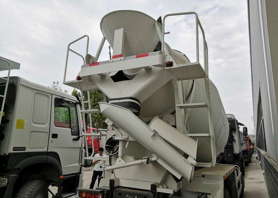 Sinotruk Howo 6x4 10 spinge la capacità concreta del motore diesel 10CBM del camion dell'agitatore