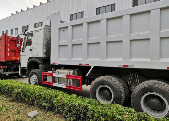 Autocarro con cassone ribaltabile resistente bianco di Sinotruk howo7 6x4