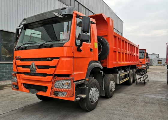 Autocarro con cassone ribaltabile resistente dell'autocarro con cassone ribaltabile di SINOTRUK 371 HP 8×4 50 tonnellate che caricano 28CBM