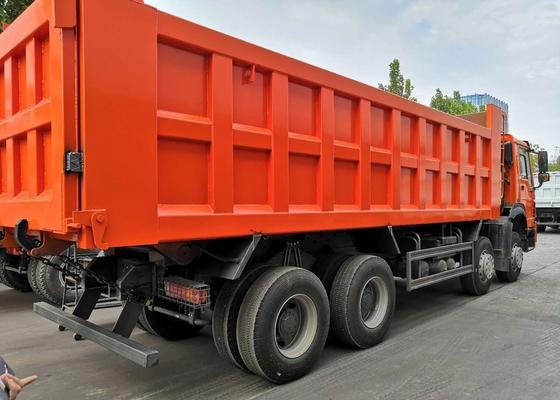 Autocarro con cassone ribaltabile resistente dell'autocarro con cassone ribaltabile di SINOTRUK 371 HP 8×4 50 tonnellate che caricano 28CBM