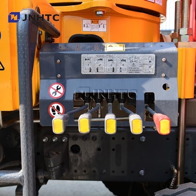 Autocarro con gru Howo TX Cargo 8x4, gru a braccio diritto da 12 a 20 tonnellate