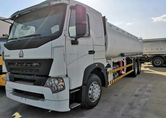 A7 6 * 4 lubrificano il materiale di potere di cavallo del camion di consegna 380 Q345 con il carro armato 20cbm