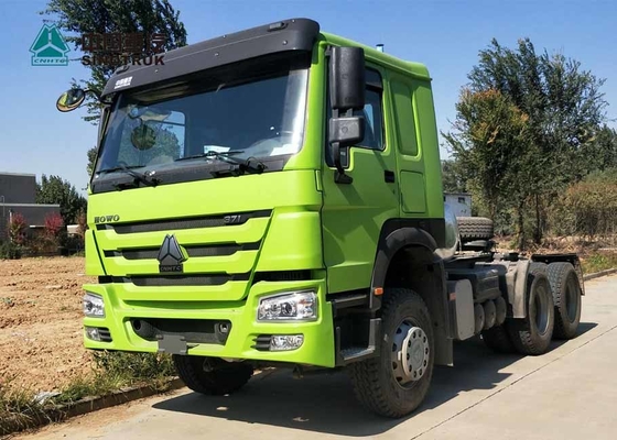 Il camion LHD del trattore della testa di disegno di HOWO sceglie il colore verde delle ruote della cabina 10 dell'ancoraggio