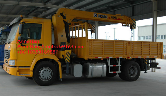 La gru di Sinotruk Howo 4x2 ha montato il camion, gru telescopica dell'asta di Xcmg di tonnellata 5-10