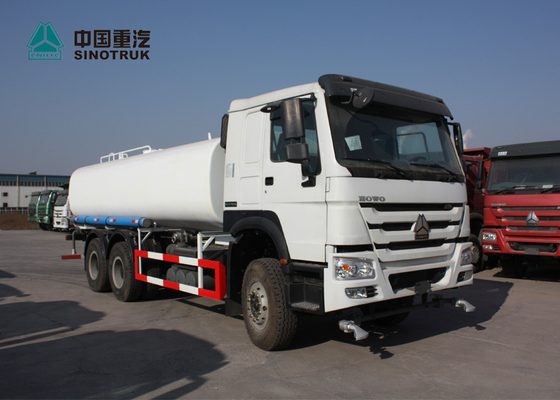 Camion cisterna dello spruzzatore dell'acqua di Howo passato iso Euro2 371hp 25000L