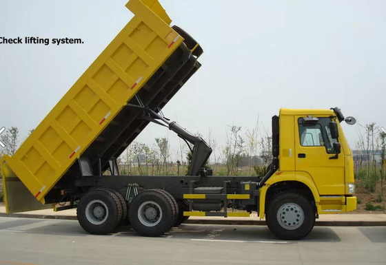 290/336HP autocarro con cassone ribaltabile dell'EURO II Sinotruk Howo 6x4 8-20T nell'ambiente duro