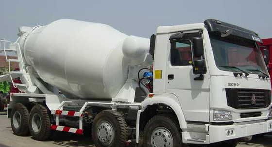 tonnellata bianca rossa ccc di colore 20-60 del camion della betoniera di 16cbm 8x4 Sinotruk HOWO passata