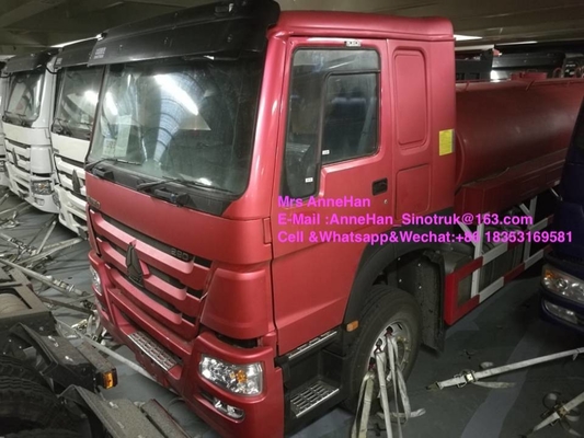 Camion di serbatoio di acqua ad alta pressione di Sinotruk Howo7 una guida a sinistra 6X4 da 4000 galloni