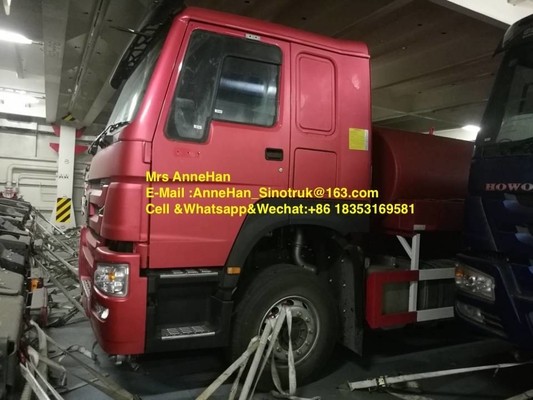 Camion di serbatoio di acqua ad alta pressione di Sinotruk Howo7 una guida a sinistra 6X4 da 4000 galloni