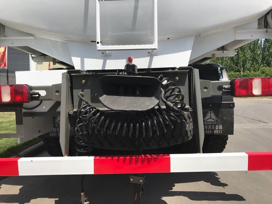 21000 litri di Sinotruk Howo A7 6x4 di camion di serbatoio di combustibile Lhd 4 millimetri di spessore del carro armato