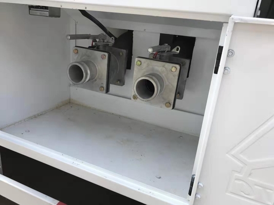 Una sospensione meccanica di tre degli assi del combustibile dell'autocisterna rimorchi resistenti pieni dei semi