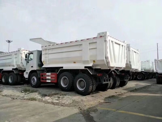 autocarri a cassone resistenti carbonieri di Sinotruck Howo dell'autocarro con cassone ribaltabile 6x4 70