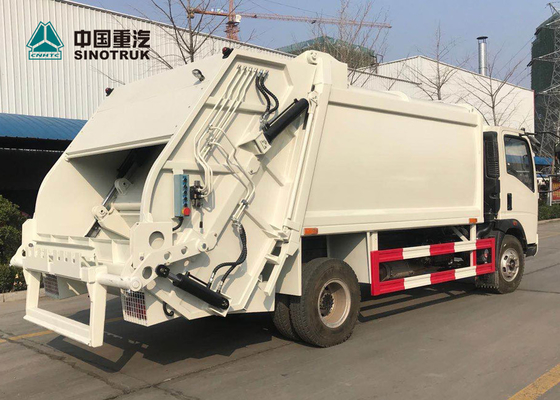 Euro del camion di immondizia del compatto di Sinotruk Howo 4x2 3 120hp 9cbm senza traversina