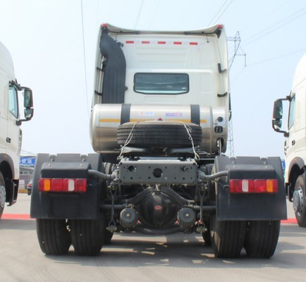 Camion bianco della testa del trattore di Tiro Howo del camion 10 del motore primo di SINOTRUK 371HP