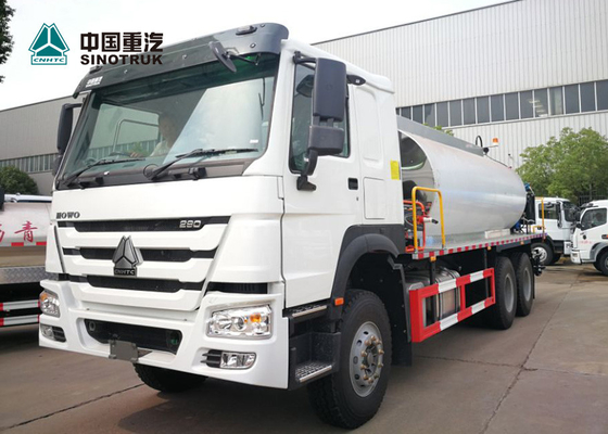 Autocisterna liquida dell'asfalto di CBM dello spruzzatore 10 del bitume di Sinotruk Howo 290hp 4x2
