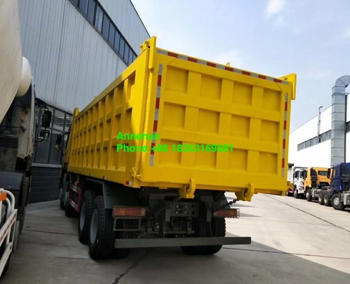 12 autocarro con cassone ribaltabile di Sinotruk Howo 8x4 della cabina delle ruote Euro2 HW76
