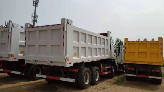 Autocarro con cassone ribaltabile resistente diesel 20cbm della trasmissione manuale di Howo 6x4