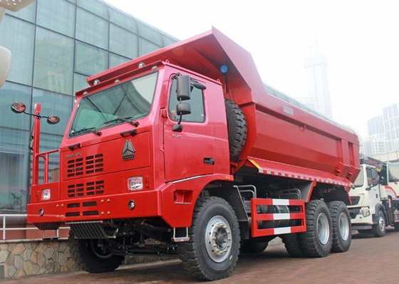 Carico utile di Off Road 70t dell'autocarro con cassone ribaltabile di estrazione mineraria di Sinotruk Howo 371hp