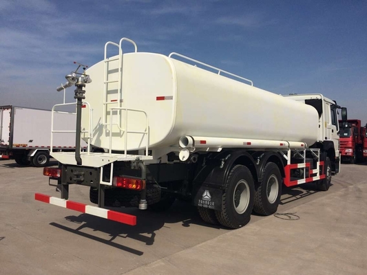 Camion dello spruzzo d'acqua di Sinotruk Howo 7 6x4 Q345B 20000L