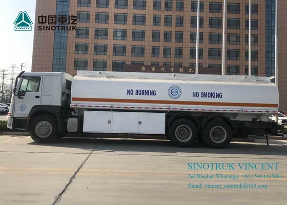 Metri cubici 260000Liters del camion di serbatoio di combustibile di SINOTRUK HOWO 371HP 26 per i vostri bisogni
