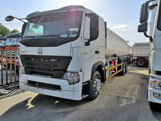 Letto ZZ1257N4347N1/S0WA-5 di modello del camion cisterna uno dell'olio di Sinotruk Howo A7 20 CBM