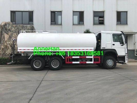 Camion di serbatoio di acqua di Sinotruk Howo 7 20000L 6x4 con il sistema a spruzzo