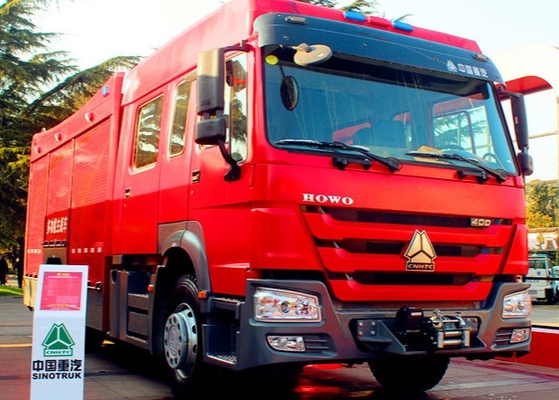 Camion dei vigili del fuoco 4x2 251hp - serbatoio di acqua di salvataggio del camion 6m3 del combattente di fuoco di 350hp SINOTRUK HOWO