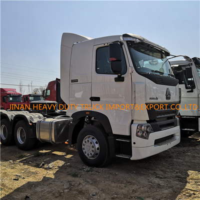 Camion bianco del trattore di Howo 6x4 del camion del motore primo di Sinotruk A7 6x4
