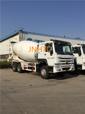 Howo Sinotruk 9 sedili cubici del camion due del miscelatore di cemento di 10m3 12CBM