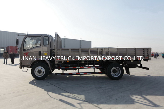 Camion del carico della luce di SINOTRUK HOWO 4X2 di Ton Lorry Truck da 8 TONNELLATE 10 tonnellate 15