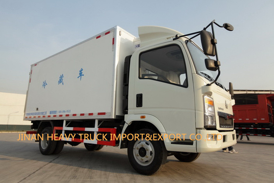 Camion refrigerato di bassa potenza di Howo 4X2 5 tonnellate di 60000kg 7 TONNELLATE