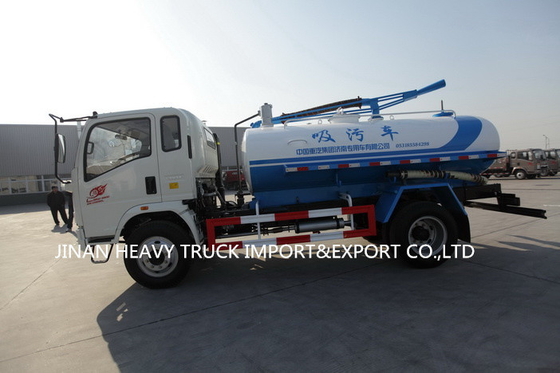 Camion di bassa potenza 4cbm di HOWO 4X2 1000 galloni delle acque luride di pulizia di aspirazione
