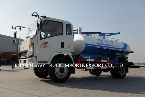 Camion di bassa potenza 4cbm di HOWO 4X2 1000 galloni delle acque luride di pulizia di aspirazione