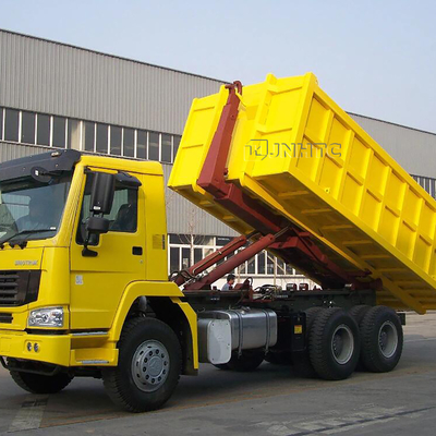 Camion di immondizia del rotolo del braccio di gancio di SINOTRUK HOWO 6x4 per i rifiuti residui dei rifiuti