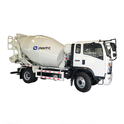 Auto di bassa potenza del camion del miscelatore di cemento di HOWO che carica 4x2 3cbm 5M3