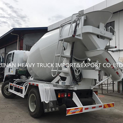 Auto di bassa potenza del camion del miscelatore di cemento di HOWO che carica 4x2 3cbm 5M3