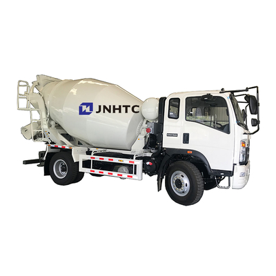 Metri cubici del camion 4x2 4 del miscelatore del cemento leggero di Sinotruk HOWO