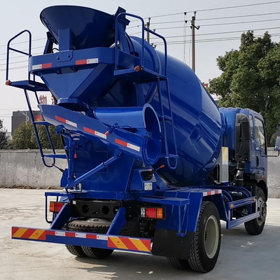 Metri cubici del camion 4x2 4 del miscelatore del cemento leggero di Sinotruk HOWO