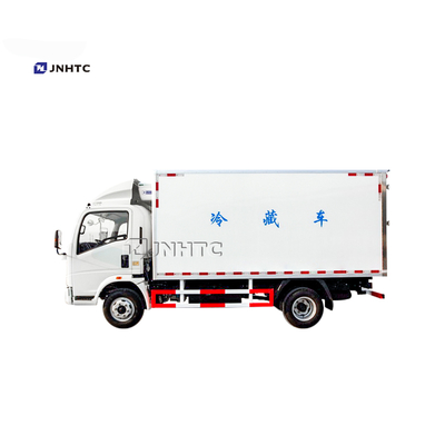 Howo 6 Wheeler Light Refrigerated Box Truck 3T 5 tonnellate