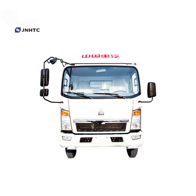 Howo 6 Wheeler Light Refrigerated Box Truck 3T 5 tonnellate