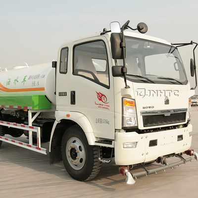 Camion di serbatoio di acqua della luce di SINOTRUK HOWO 4x2 con 14m Front Sprinkler