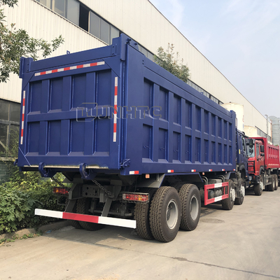 Auto di SINOTRUK HOWO 12 Wheeler Heavy Duty Dump Truck che carica 8x4 3cbm 371hp