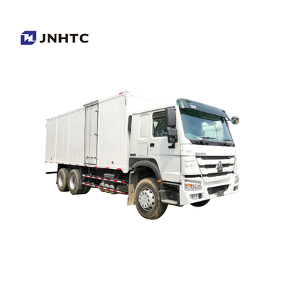 Mercato di Van Cargo Box Truck For Nigeria delle ruote di tonnellata 10 di Sinotruk Howo 25